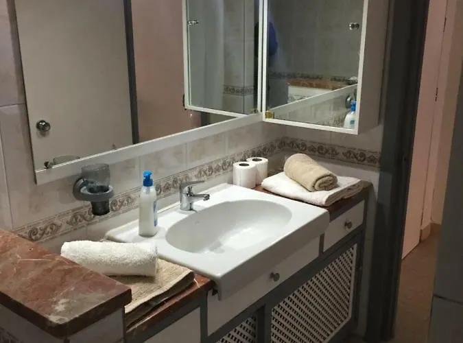 استوديو بي واي آر الفندقية بالخدمة الذاتية فوينخيرولا