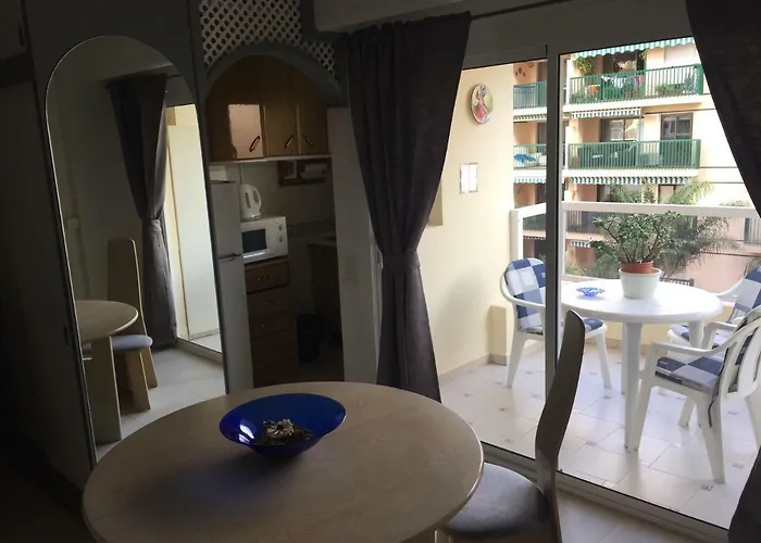 Pyr Apartman 3*